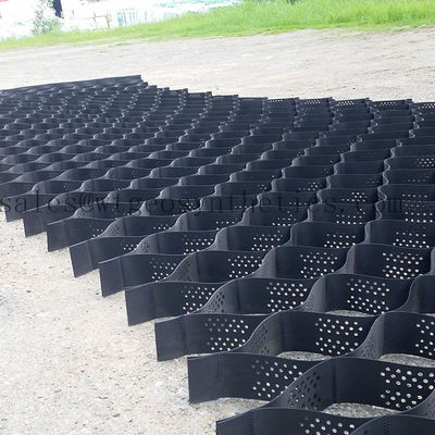 Stabilize Gravel with Geocell 330mm-1000mm Welding Distance and Textured Surface