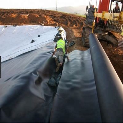 ASTM GRI-GM13 Standard Geomembrane Welding Machine for Aquaculture Industry Expansion