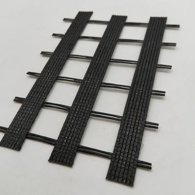 Onsite Training Service Strengthen Roads and Bridges with Polyester PET Geogrid 80-80