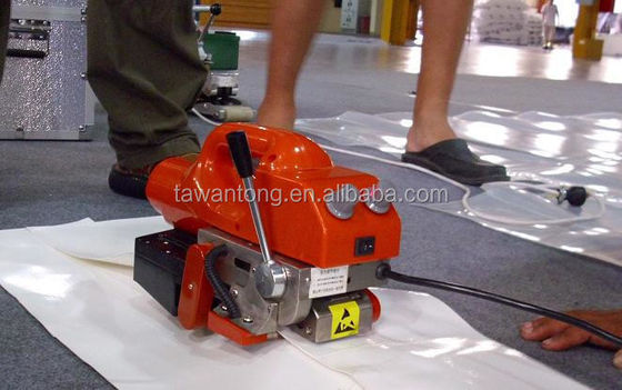 Versatile and 0.85kW Red Black HDPE Membrane Welder for Plastic Geomembrane Welding