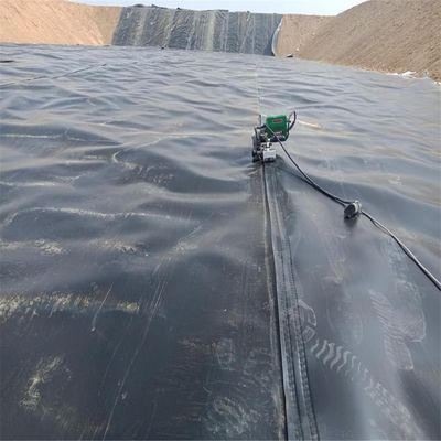 Rough Surface HDPE Geomembrane Workshop 1.0mm Film Blowing for Waterproof Dam Lining